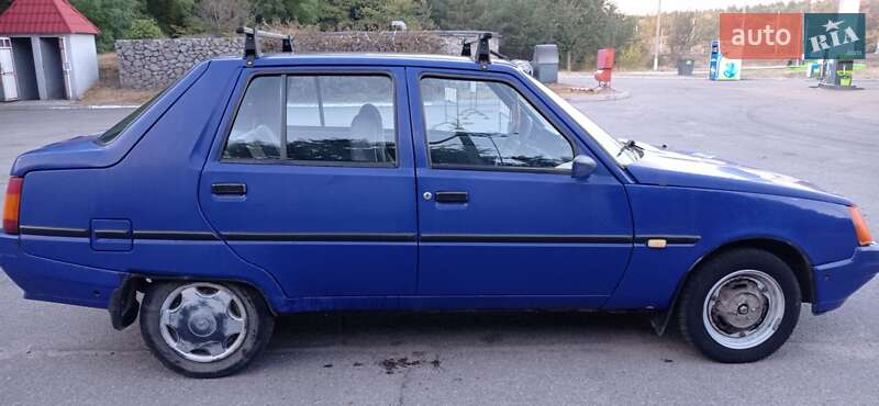 Ліфтбек ЗАЗ 1103 Славута 2003 в Кременчуці фото 6 Ліфтбек ЗАЗ 1103 Славута 2003 в Кременчуці