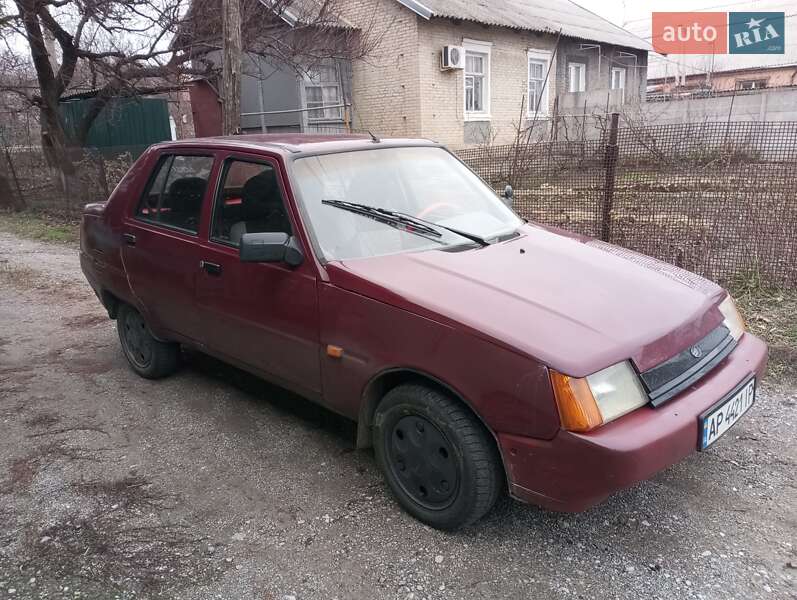 Лифтбек ЗАЗ 1103 Славута 2005 в Запорожье