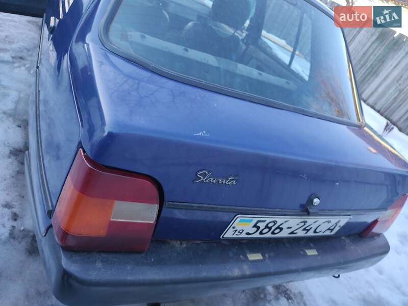 Лифтбек ЗАЗ 1103 Славута 2003 в Шостке фото 4 Лифтбек ЗАЗ 1103 Славута 2003 в Шостке