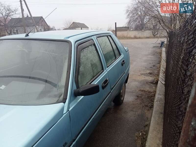 Лифтбек ЗАЗ 1103 Славута 2004 в Вознесенске