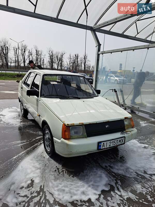 Лифтбек ЗАЗ 1103 Славута 2004 в Борисполе