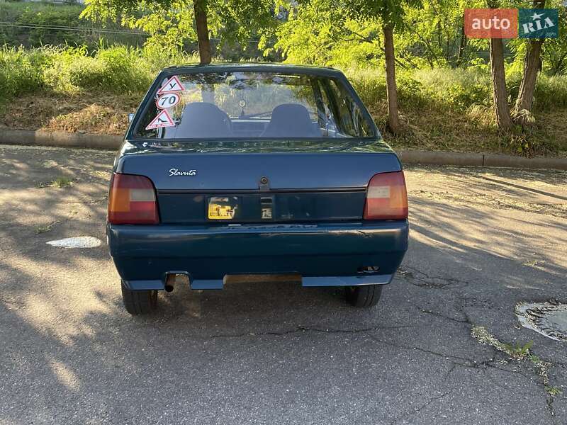 Ліфтбек ЗАЗ 1103 Славута 2004 в Запоріжжі