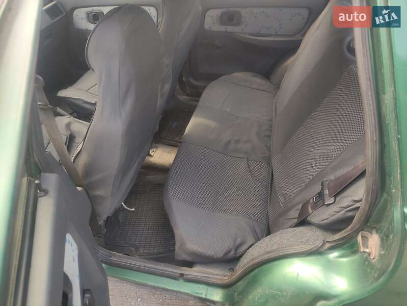 Лифтбек ЗАЗ 1103 Славута 2003 в Запорожье