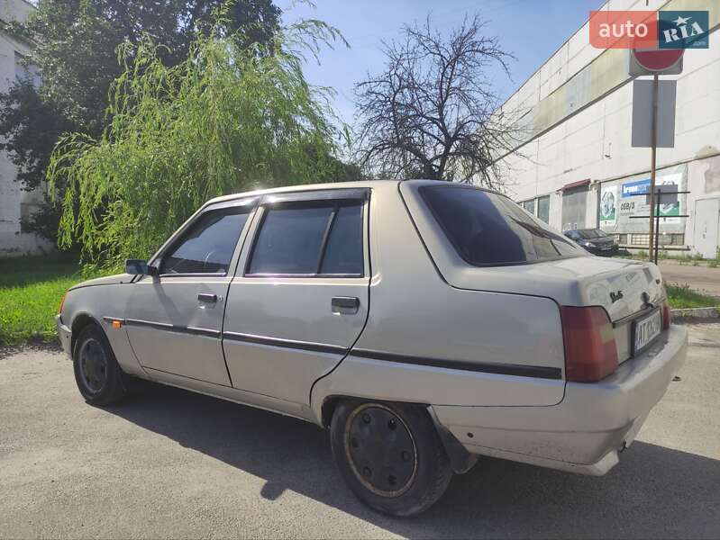 Ліфтбек ЗАЗ 1103 Славута 2009 в Києві