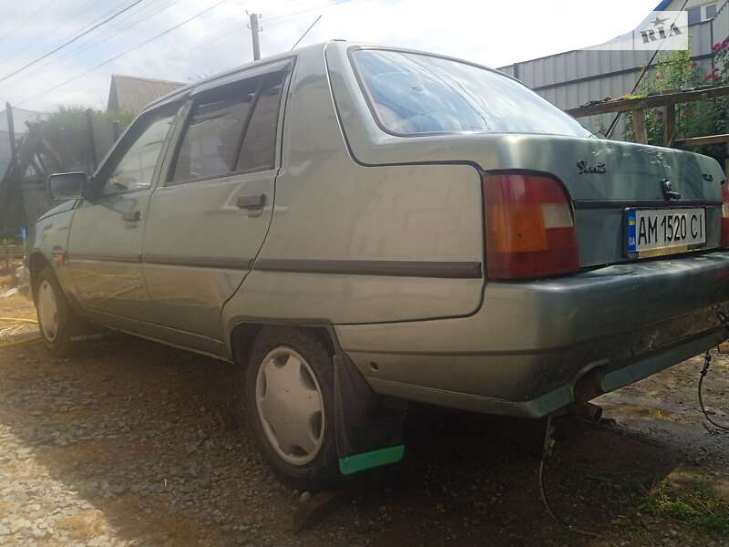 Ліфтбек ЗАЗ 1103 Славута 2006 в Житомирі