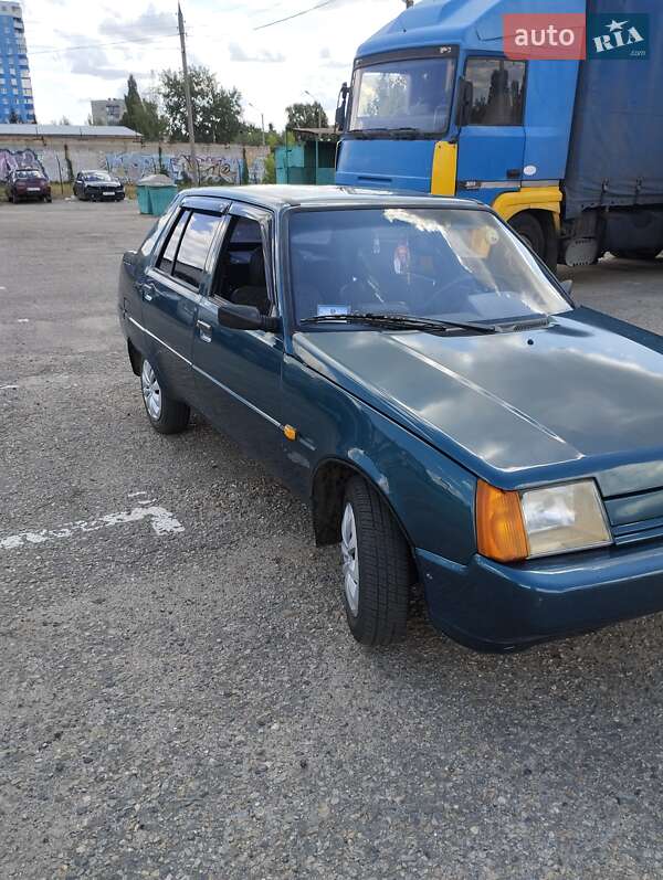 Ліфтбек ЗАЗ 1103 Славута 2005 в Харкові