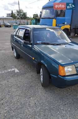Лифтбек ЗАЗ 1103 Славута 2005 в 