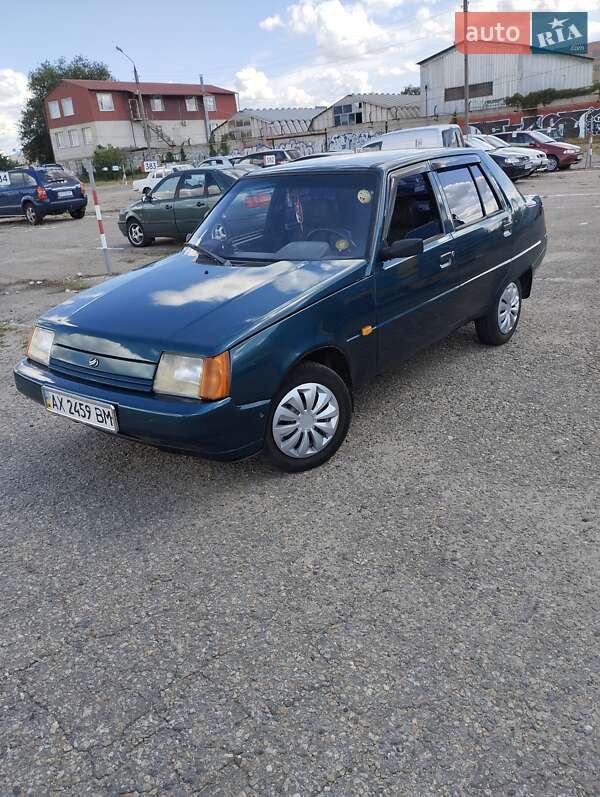 Лифтбек ЗАЗ 1103 Славута 2005 в 