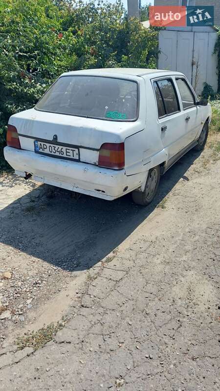 Лифтбек ЗАЗ 1103 Славута 1999 в Днепре фото 3 Лифтбек ЗАЗ 1103 Славута 1999 в Днепре