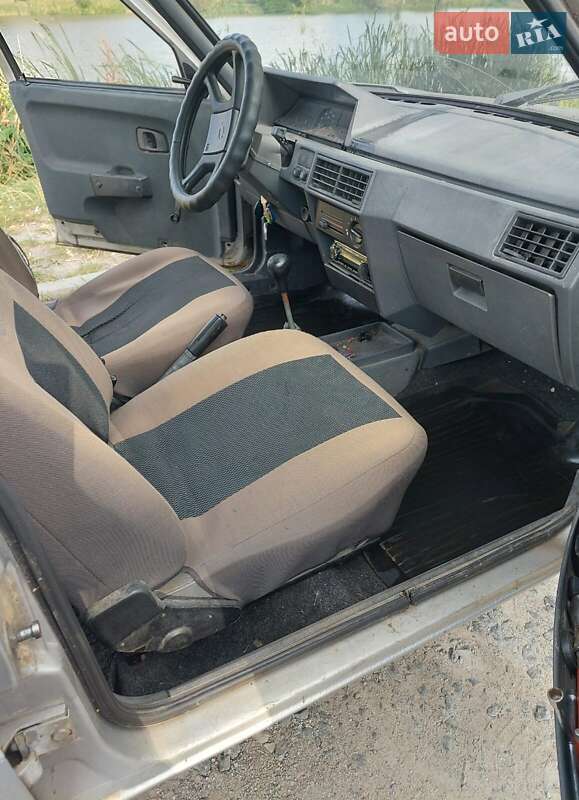 Лифтбек ЗАЗ 1103 Славута 2000 в Киеве