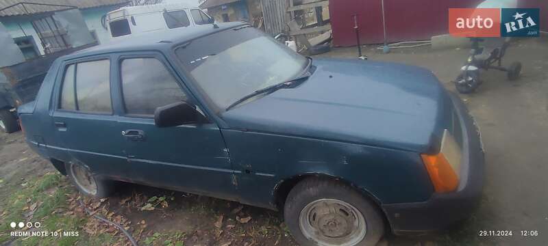 Лифтбек ЗАЗ 1103 Славута 2004 в Кривом Озере
