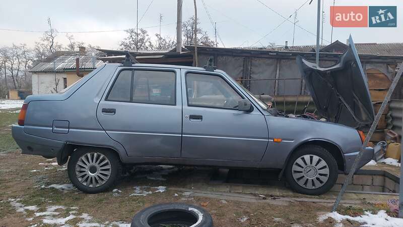 Лифтбек ЗАЗ 1103 Славута 2006 в Киеве
