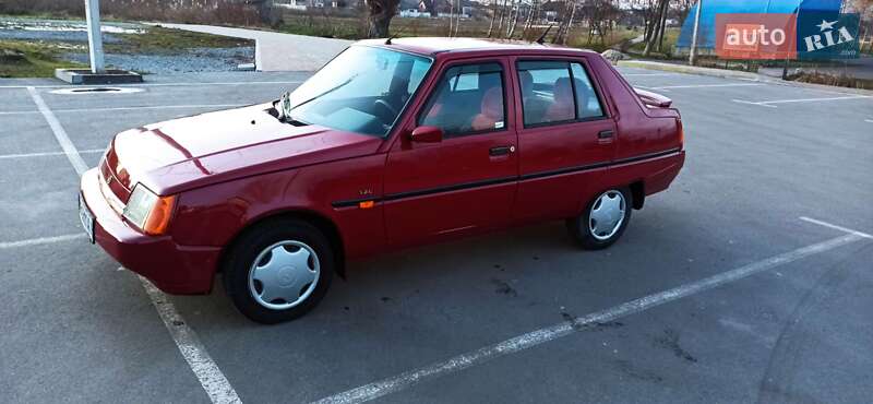 Лифтбек ЗАЗ 1103 Славута 2004 в Здолбунове фото 15 Лифтбек ЗАЗ 1103 Славута 2004 в Здолбунове