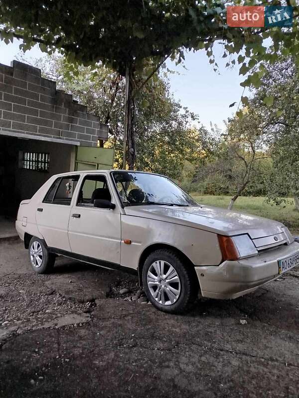 Ліфтбек ЗАЗ 1103 Славута 2003 в Виноградові