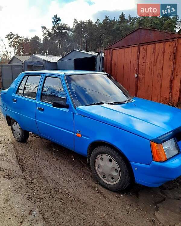 Ліфтбек ЗАЗ 1103 Славута 2003 в Сумах