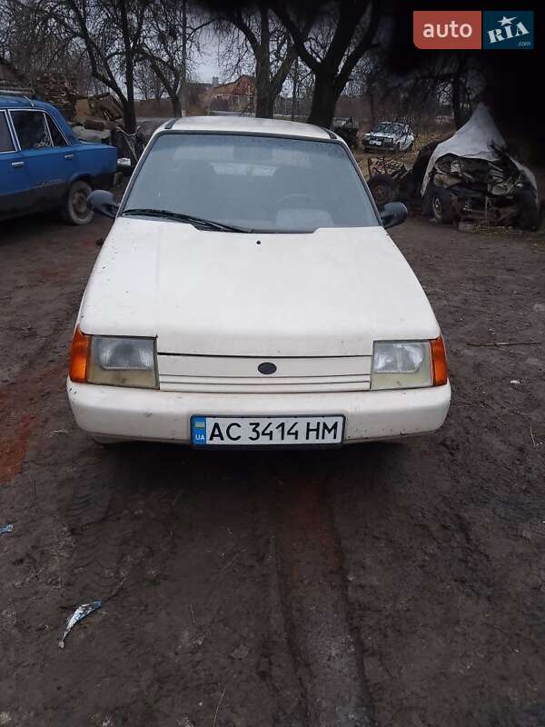 Лифтбек ЗАЗ 1103 Славута 2003 в Луцке