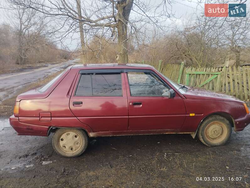 Лифтбек ЗАЗ 1103 Славута 2007 в 