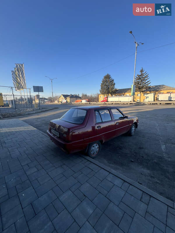 Лифтбек ЗАЗ 1103 Славута 2008 в Тальном фото 9 Лифтбек ЗАЗ 1103 Славута 2008 в Тальном