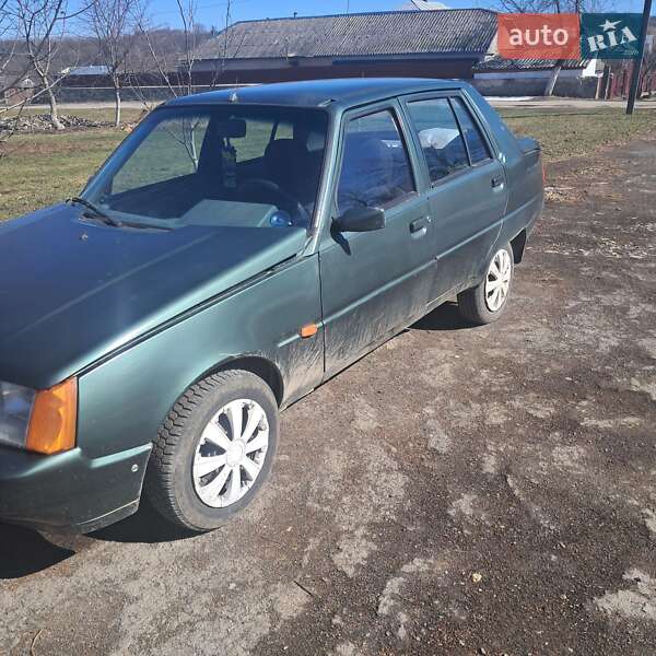 Лифтбек ЗАЗ 1103 Славута 2008 в Обухове