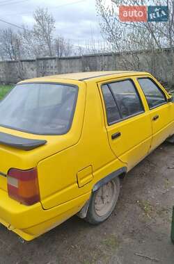 Лифтбек ЗАЗ 1103 Славута 2003 в 