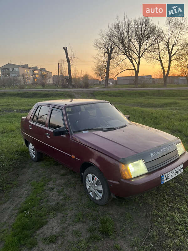 Лифтбек ЗАЗ 1103 Славута 2004 в 