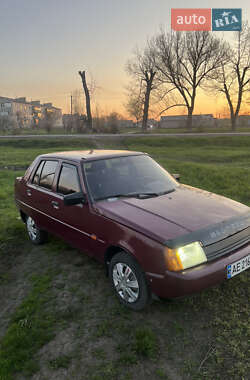 Лифтбек ЗАЗ 1103 Славута 2004 в 