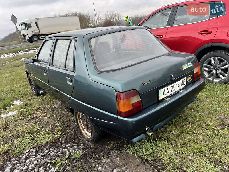 Ліфтбек ЗАЗ 1103 Славута 2004 в Ярмолинцях