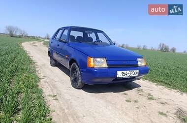 Лифтбек ЗАЗ 1103 Славута 2000 в 
