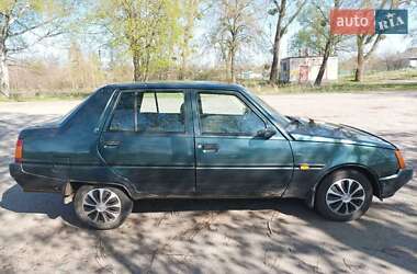 Лифтбек ЗАЗ 1103 Славута 2005 в 