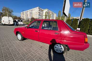 Лифтбек ЗАЗ 1103 Славута 2003 в 