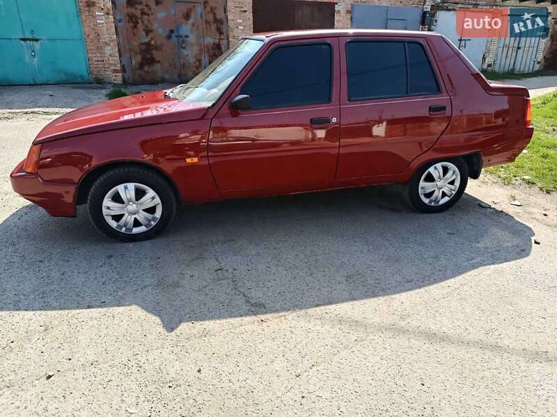 Лифтбек ЗАЗ 1103 Славута 2008 в Луцке