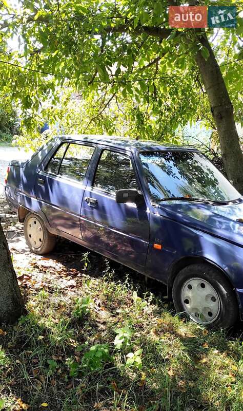 Лифтбек ЗАЗ 1103 Славута 2002 в Шепетовке фото 3 Лифтбек ЗАЗ 1103 Славута 2002 в Шепетовке