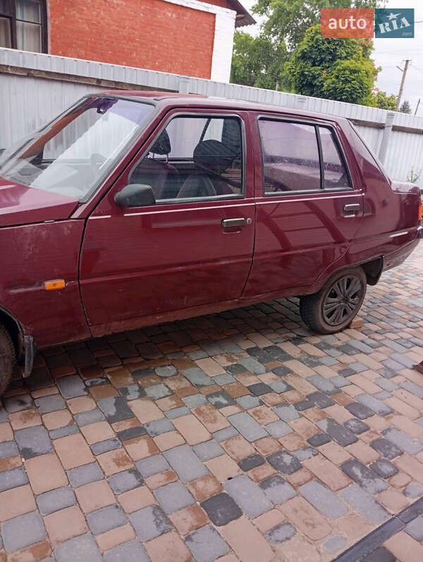 Лифтбек ЗАЗ 1103 Славута 2004 в 