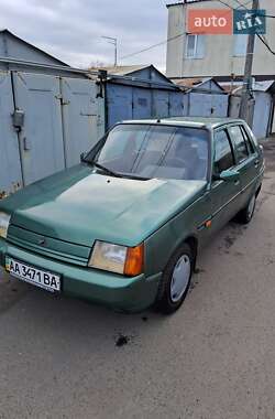 Лифтбек ЗАЗ 1103 Славута 2005 в Киеве