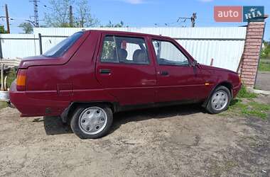 Лифтбек ЗАЗ 1103 Славута 2004 в 