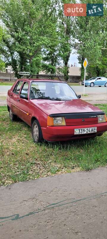 Лифтбек ЗАЗ 1103 Славута 2003 в 