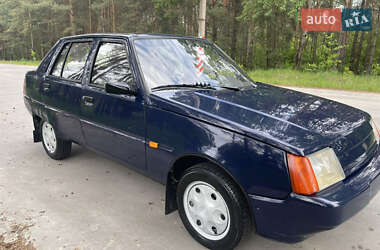 Ліфтбек ЗАЗ 1103 Славута 2008 в 