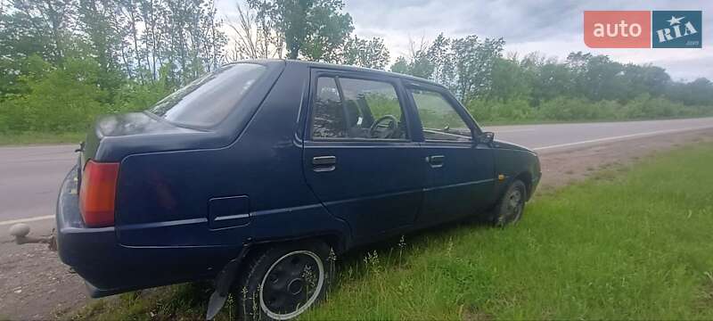 Лифтбек ЗАЗ 1103 Славута 2008 в Дунаевцах
