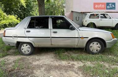 Лифтбек ЗАЗ 1103 Славута 2004 в 