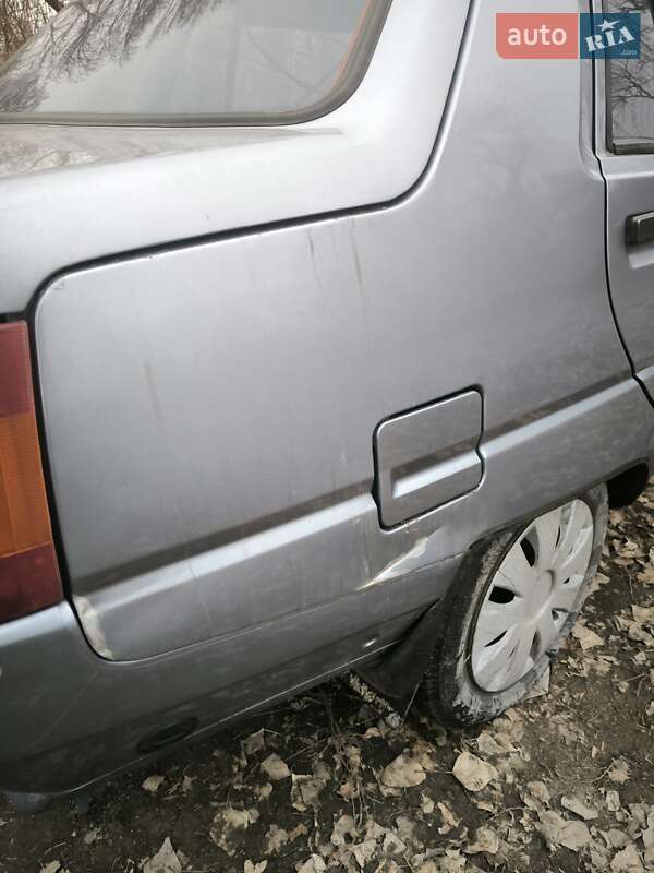 Лифтбек ЗАЗ 1103 Славута 2006 в Киеве