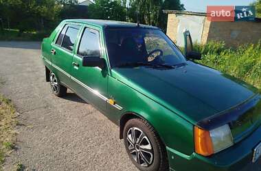 Лифтбек ЗАЗ 1103 Славута 2003 в Броварах