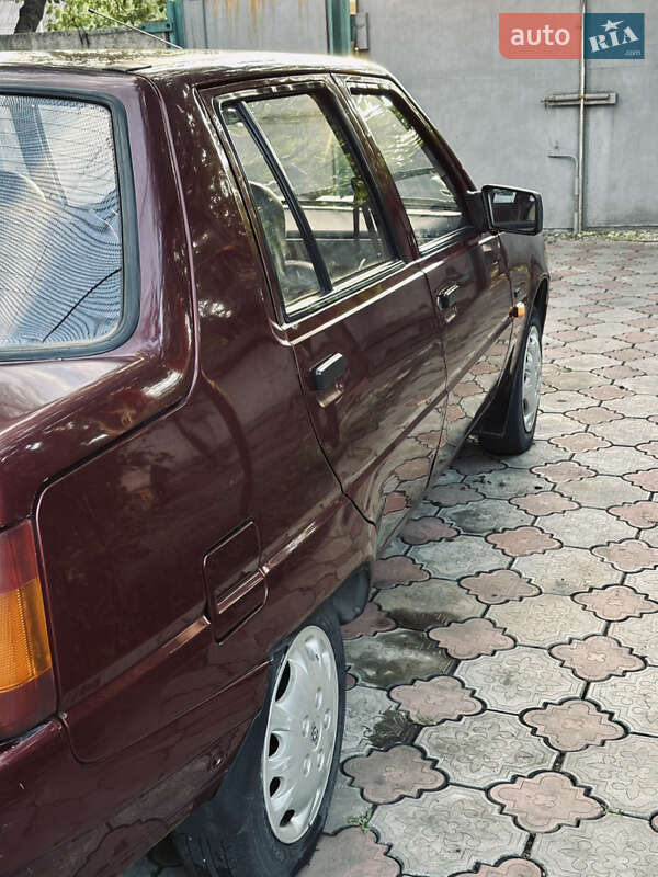 Лифтбек ЗАЗ 1103 Славута 2000 в Терновке