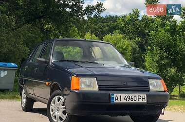 Лифтбек ЗАЗ 1103 Славута 2001 в Володарке