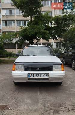 Лифтбек ЗАЗ 1103 Славута 2004 в Киеве