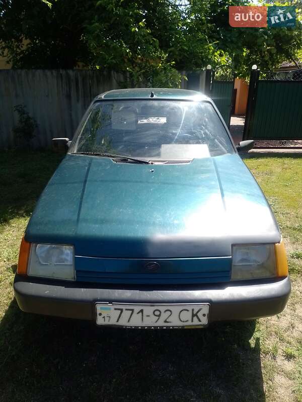 Лифтбек ЗАЗ 1103 Славута 2001 в Лубнах фото Лифтбек ЗАЗ 1103 Славута 2001 в Лубнах