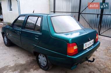 Лифтбек ЗАЗ 1103 Славута 2000 в 