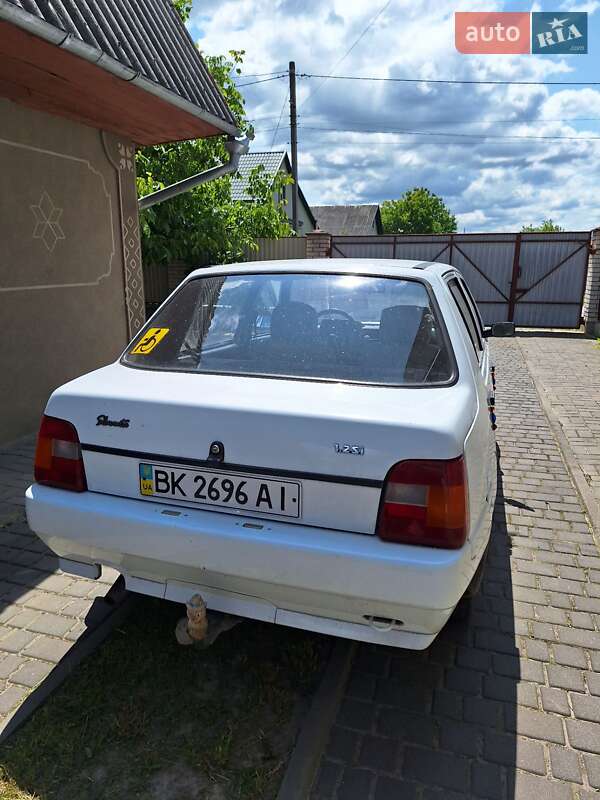 Лифтбек ЗАЗ 1103 Славута 2007 в Корце