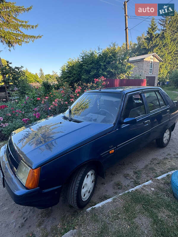 ЗАЗ 1103 Славута 2004