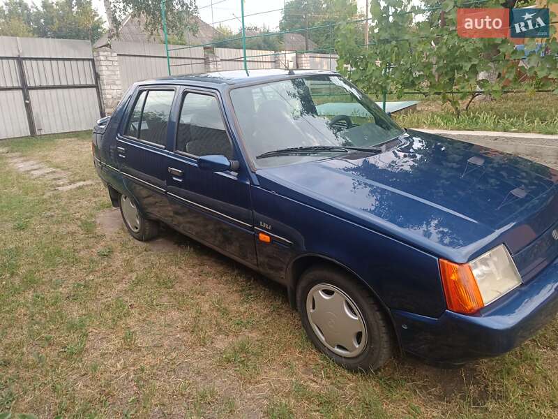 ЗАЗ 1103 Славута 2004