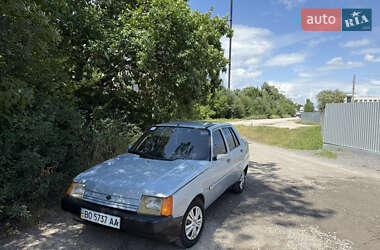 Лифтбек ЗАЗ 1103 Славута 2004 в 